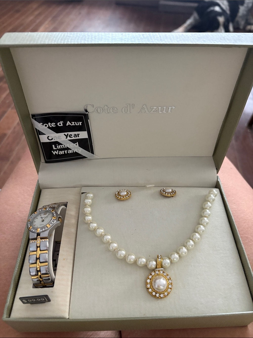 Gold & White Pearl Pendant Necklace with Matching Earrings
